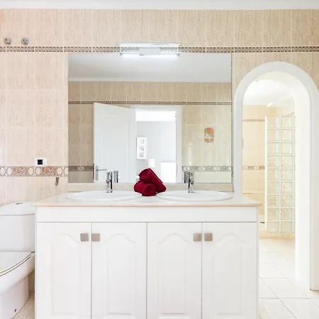 Hemeras Boutique Homes- Luxurious With Private Pool Адехе