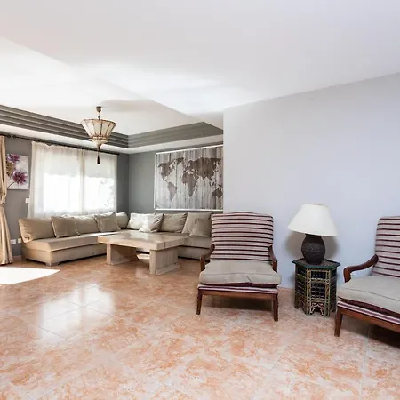 Hemeras Boutique Homes- Luxurious With Private Pool 别墅
